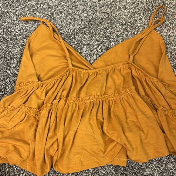 Cropped ruffle tank - Picture 2 of 2